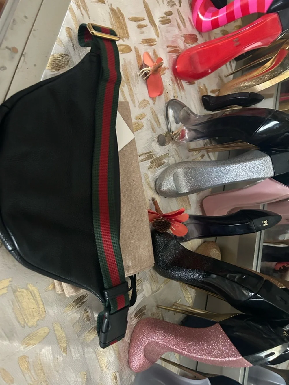 Gucci Black Leather Belt Bag with Green-Red Web Strap! Final price. No offers. - Picture 16 of 16